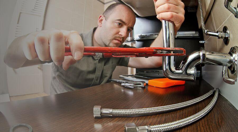 Professional clogged toilet repair in Aibonito, PR